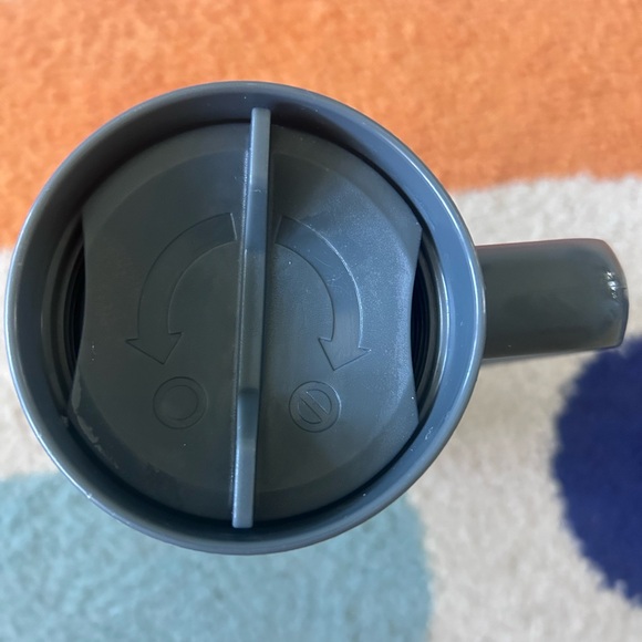 Stanley Travel Mug 16 oz - Picture 3 of 4